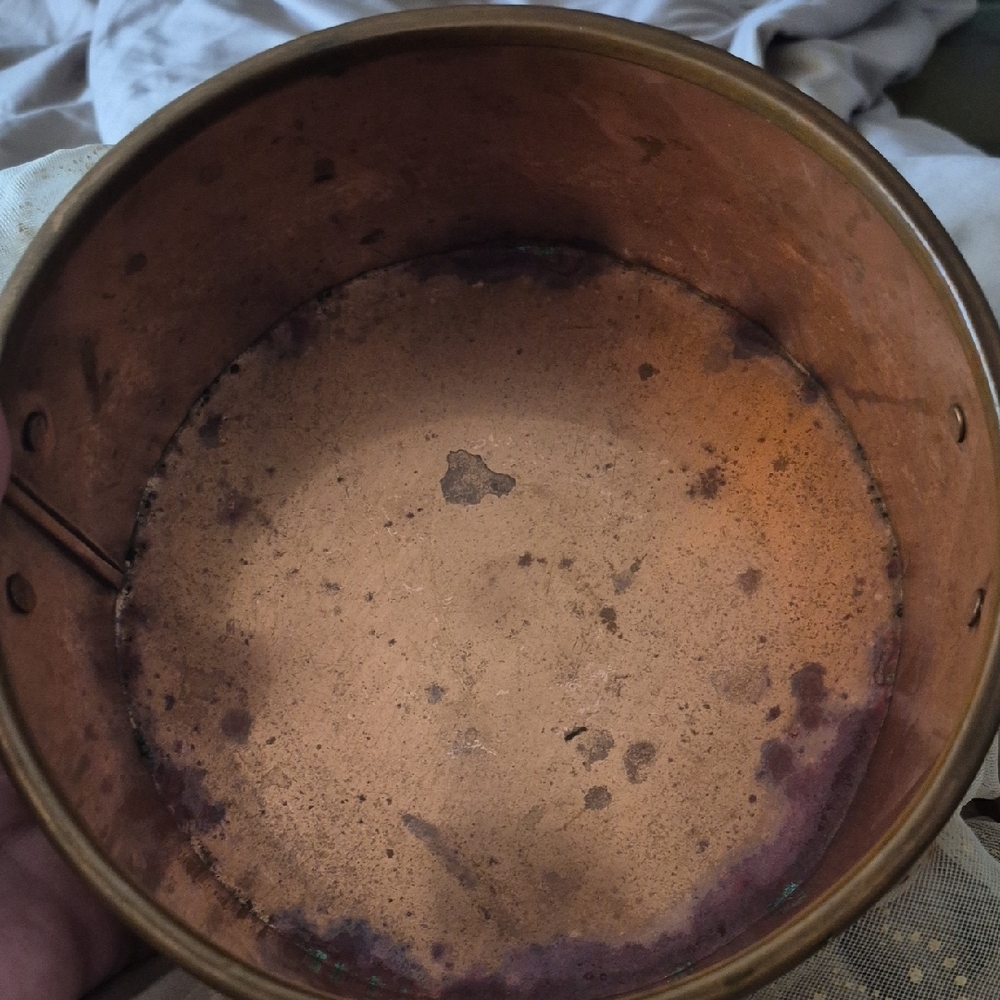 Vintage Copper Pot with Handles - Picture 5 of 7